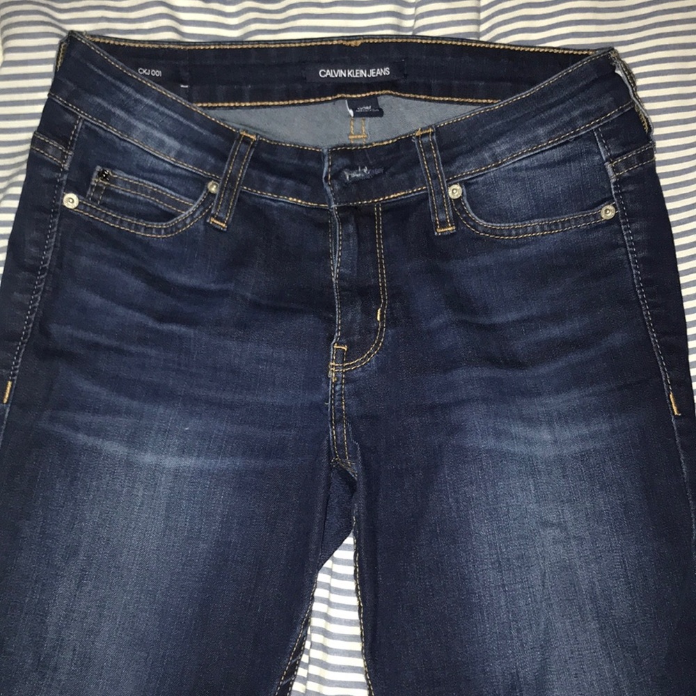 Calvin Klein Jeans.